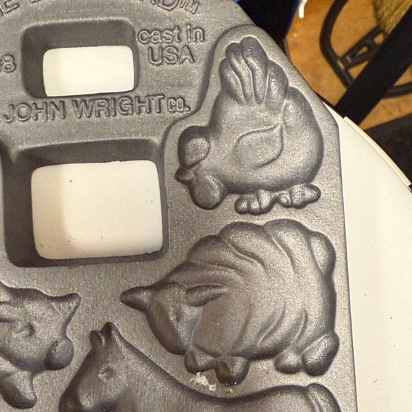 The Bar Silver Barnyard Mold cast iron - Picture 4 of 10